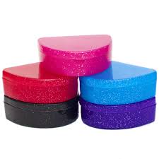Retainer case